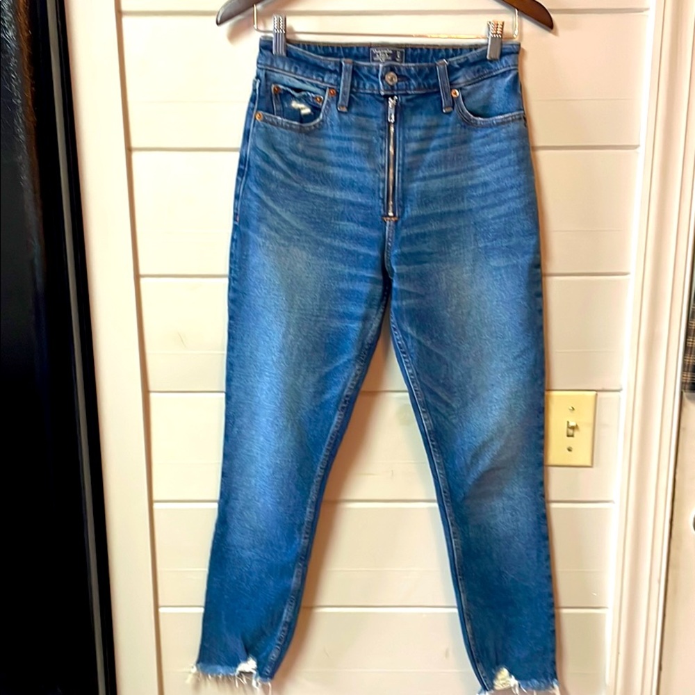 Abercrombie & Fitch Simone High Rise Slim Jeans Size 27/4.